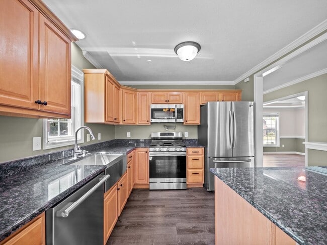 Building Photo - Welcome to Hyannis Court!