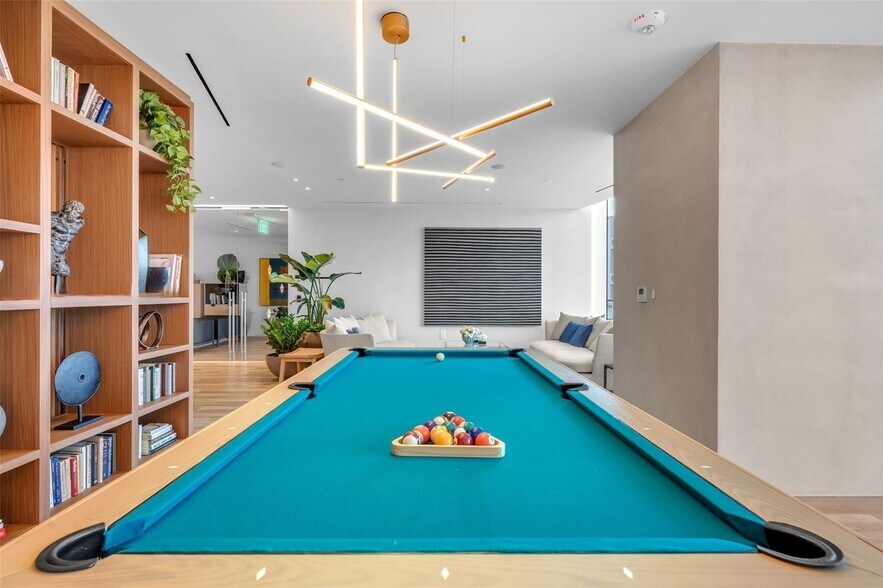 Building Photo - 1400 Biscayne Blvd
