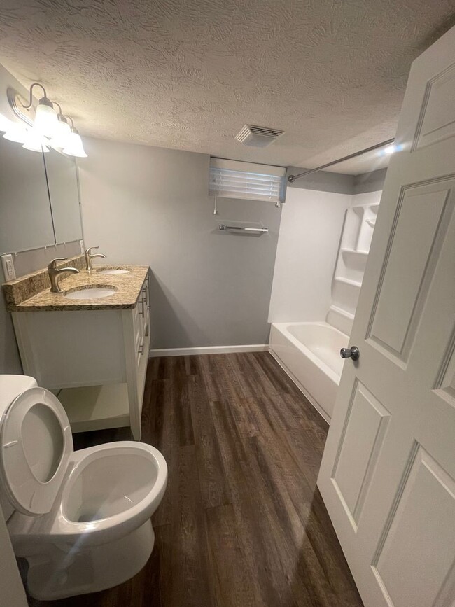 Building Photo - Home for Rent in Bellevue NE!