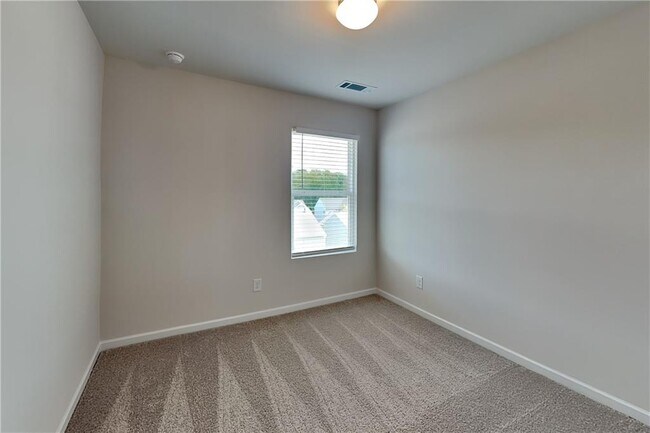 Building Photo - 769 Oakmont Trce