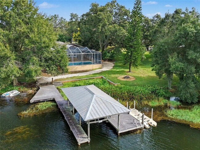 Building Photo - 125 Lake Roy Dr