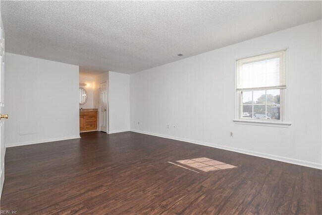 Building Photo - 908 Vincent Ct