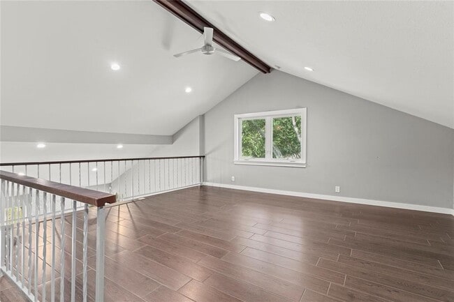 Building Photo - 22435 Elsinore Dr