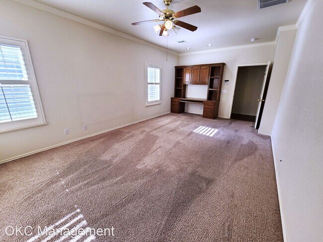 Building Photo - 3 br, 2.5 bath House - 4005 NE 138th Terr