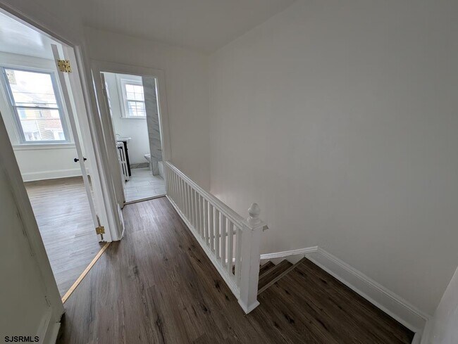 Building Photo - 1005 N Michigan Ave