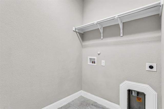 Building Photo - 713 Parkland Dr