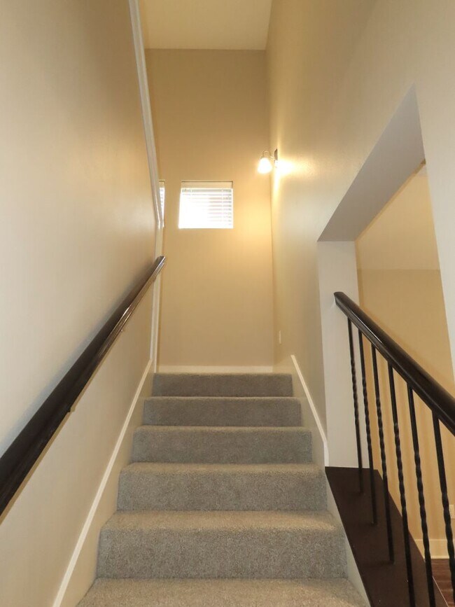 Building Photo - South Tyler! Stunning 5 Bedroom, 3.5 Bath ...