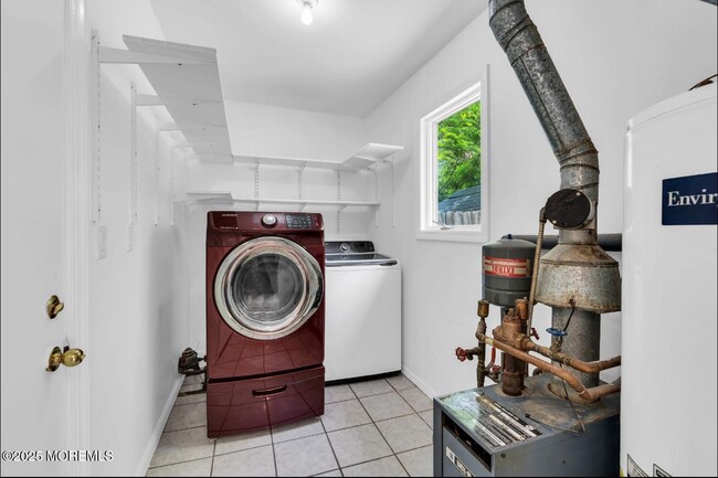 Building Photo - 43 3rd St