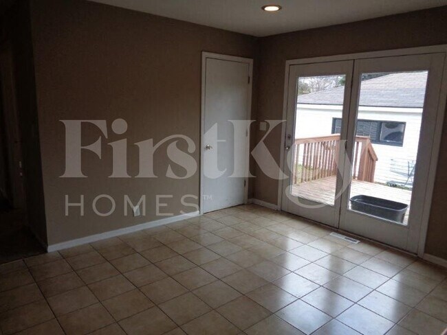 Building Photo - 1 Birch St