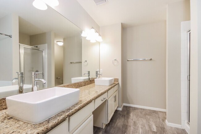 Building Photo - 403 Douglas Fir Dr