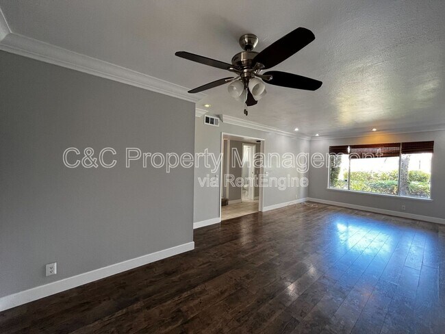 Building Photo - 10161 Cabo Dr