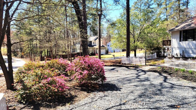 Building Photo - 1720 Longleaf Dr E