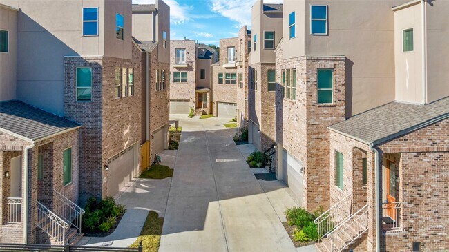 Building Photo - 9406 Glenfield Ct