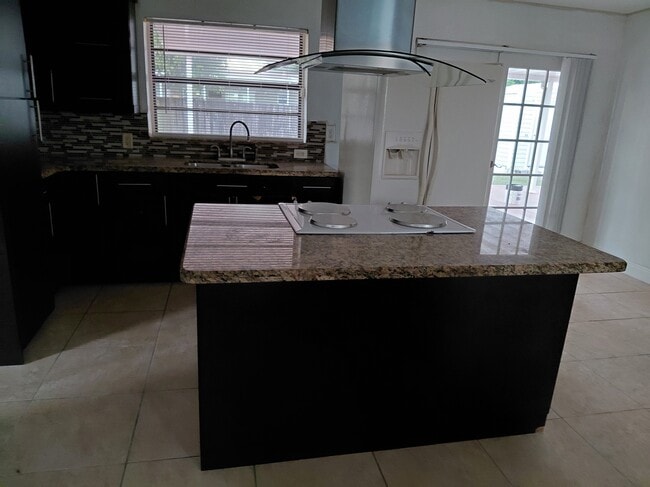 Building Photo - 5255 NW 181st Terrace