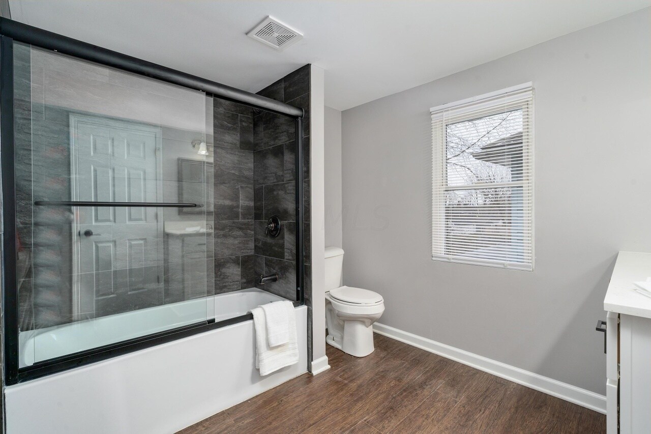 Bathtub/Shower- Upstairs - 1408 S Ohio Ave
