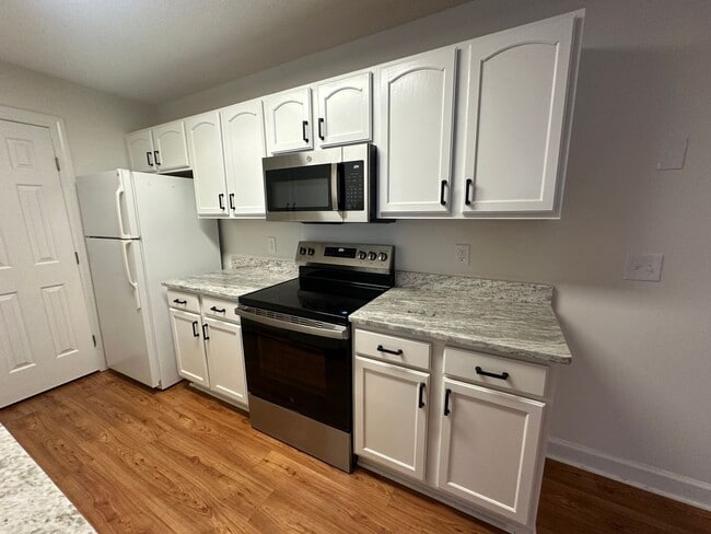Building Photo - 4304 Lotus Ct