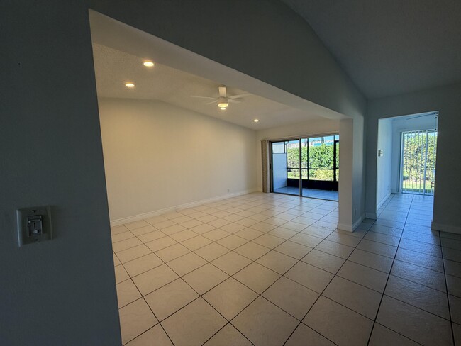 Building Photo - 15729 Bottlebrush Cir