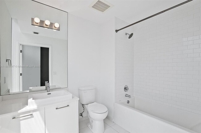 Building Photo - 151 SE 1st St