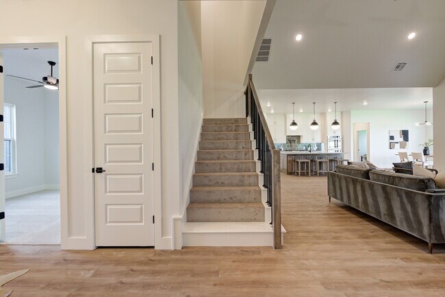 Building Photo - 2101 Dax Ln