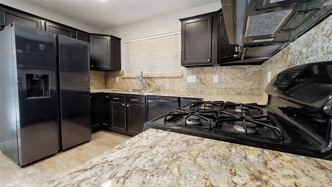 Building Photo - 5227 Clarkston Ln