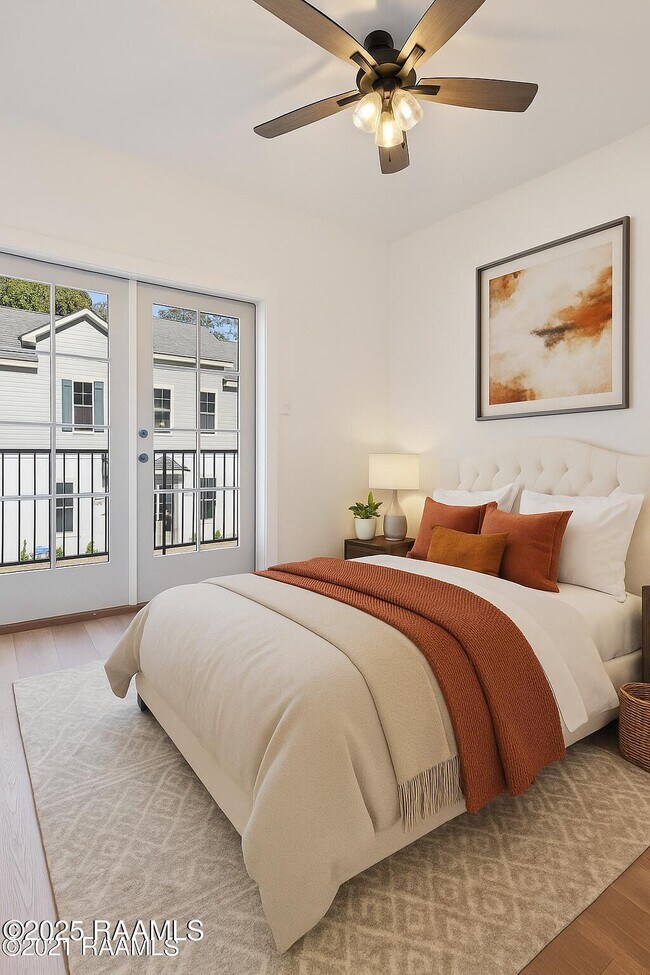 Building Photo - 208 Steiner Oaks