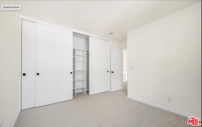 Building Photo - 26065 Redbluff Dr