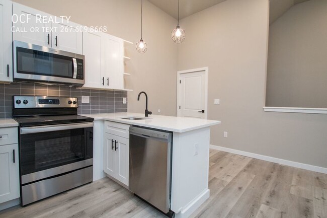 Building Photo - Two Bed Brewerytown Apartment