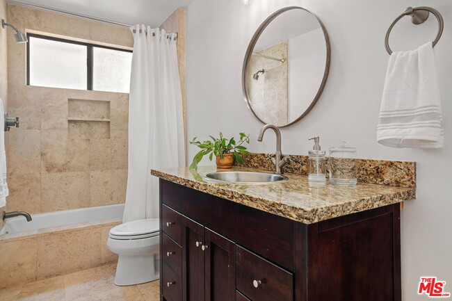 Building Photo - 11959 Dorothy St