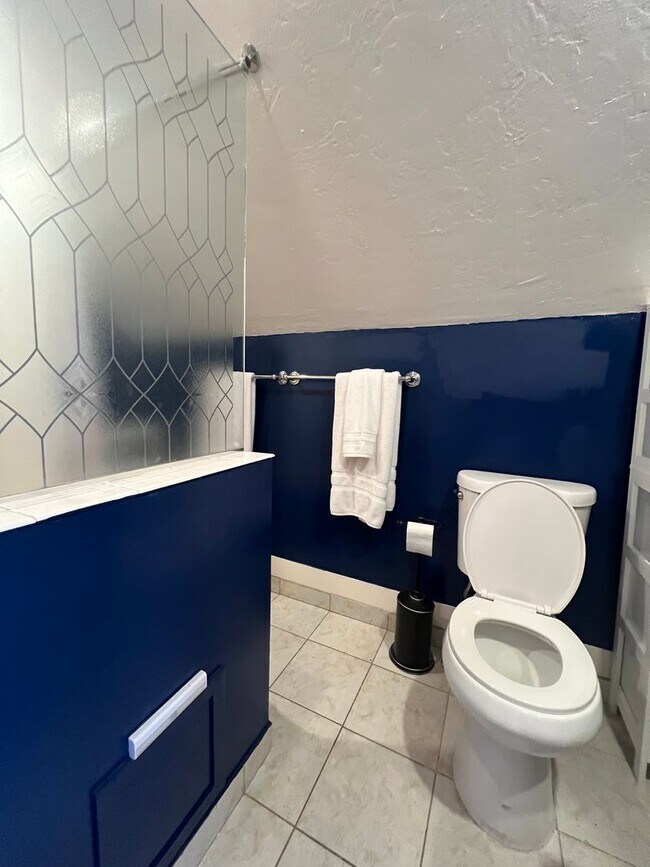 Building Photo - 508 N Main St