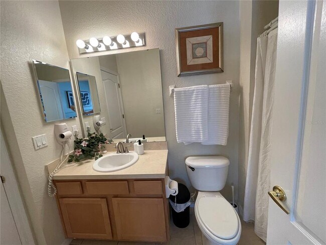 Building Photo - 2432 Caravelle Cir