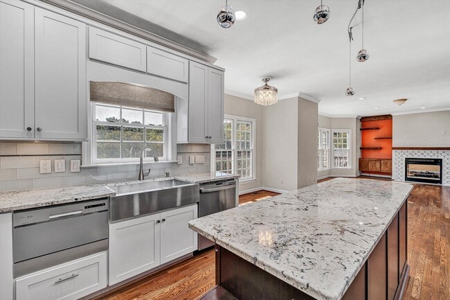 Building Photo - 1147 Belcroft Court
