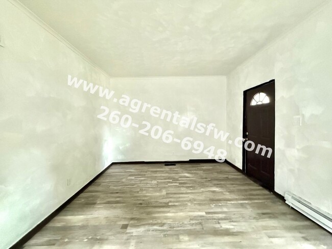 Building Photo - 3 Bedroom House - Section 8 OK!