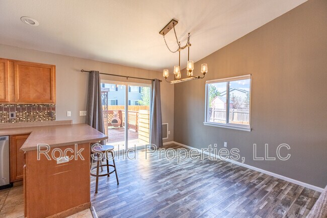 Building Photo - 1113 Banjo Ct