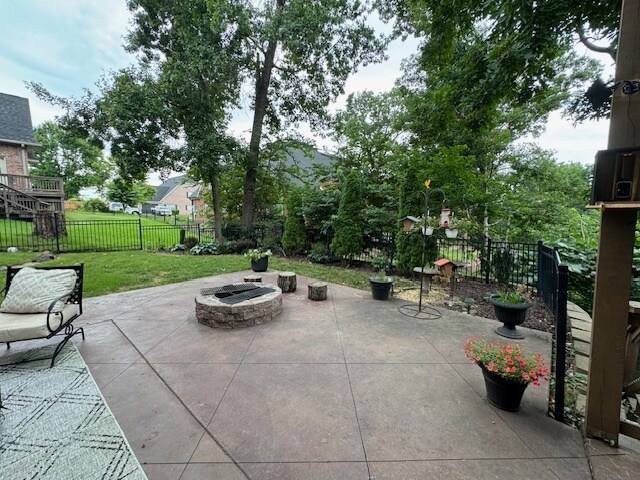 Building Photo - 3906 NE Cadbury Ave