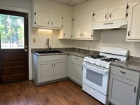 Building Photo - 3 Bedroom 1 Bath Home with Fenced Backyard
