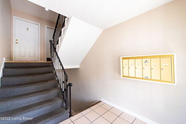 Building Photo - Cute 2 bedroom 2 bath Condo