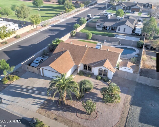 Building Photo - 8903 W El Caminito Dr