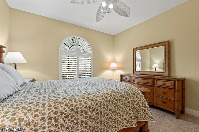 Building Photo - 975 Tivoli Ct