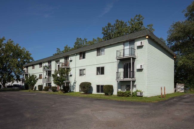 Primary Photo - Marine Memorial Apartments