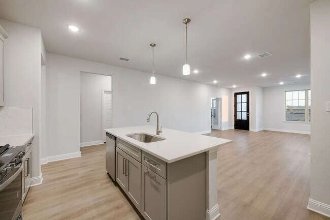 Building Photo - 3125 Buckeye St