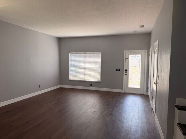 Building Photo - 4BR/2.5BA Home in Hunters Creek – Palma Vista Community – Available Now!