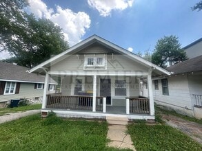 Building Photo - 4621 Terrace St
