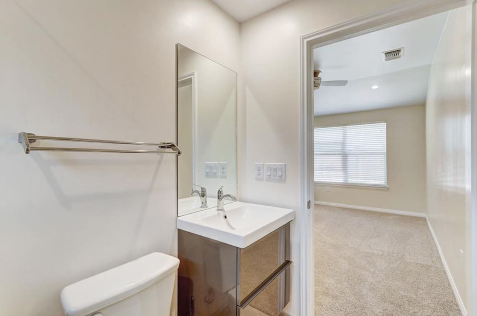 Master Bathroom - 1705 E 14th St