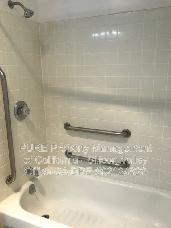 Building Photo - 508 Caledonia St
