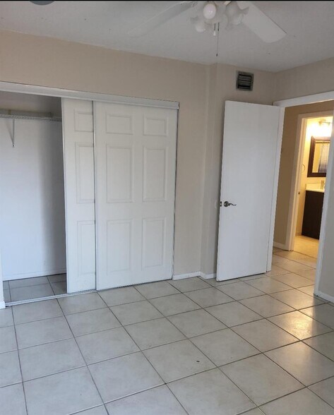 Building Photo - 19435 NW 53rd Ct