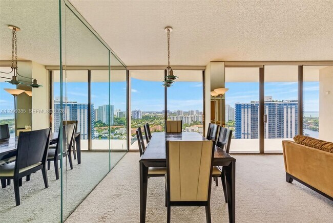 Building Photo - 19355 Turnberry Way