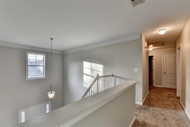 Building Photo - 359 Shiloh Manor Dr