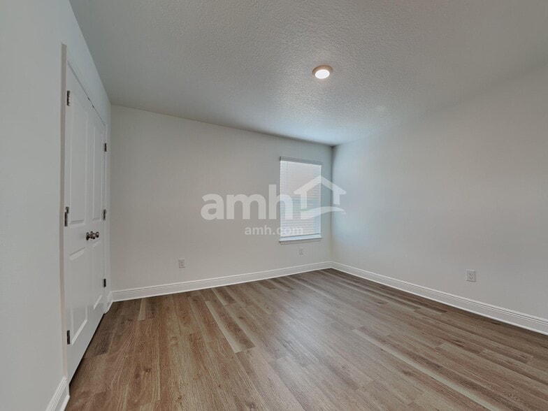 Building Photo - 6786 Atlantic Bch Ave