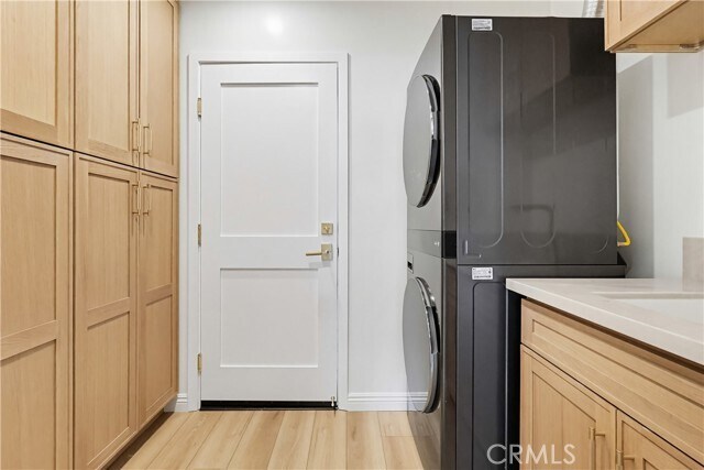 Building Photo - 12509 Emelita St