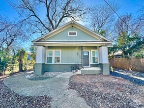 Building Photo - Tour Today! Newly Remodeled 1 Bedroom 1 Ba...